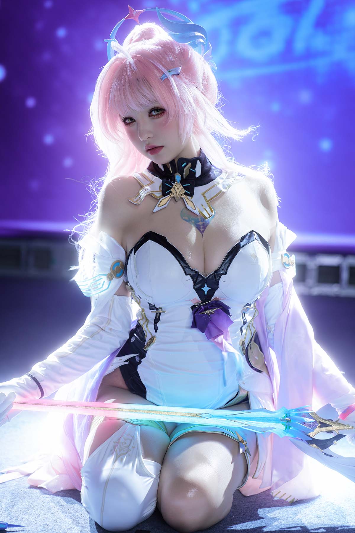 阿薰kaOri – 鸣潮 爱弥斯 Cosplay-第1张