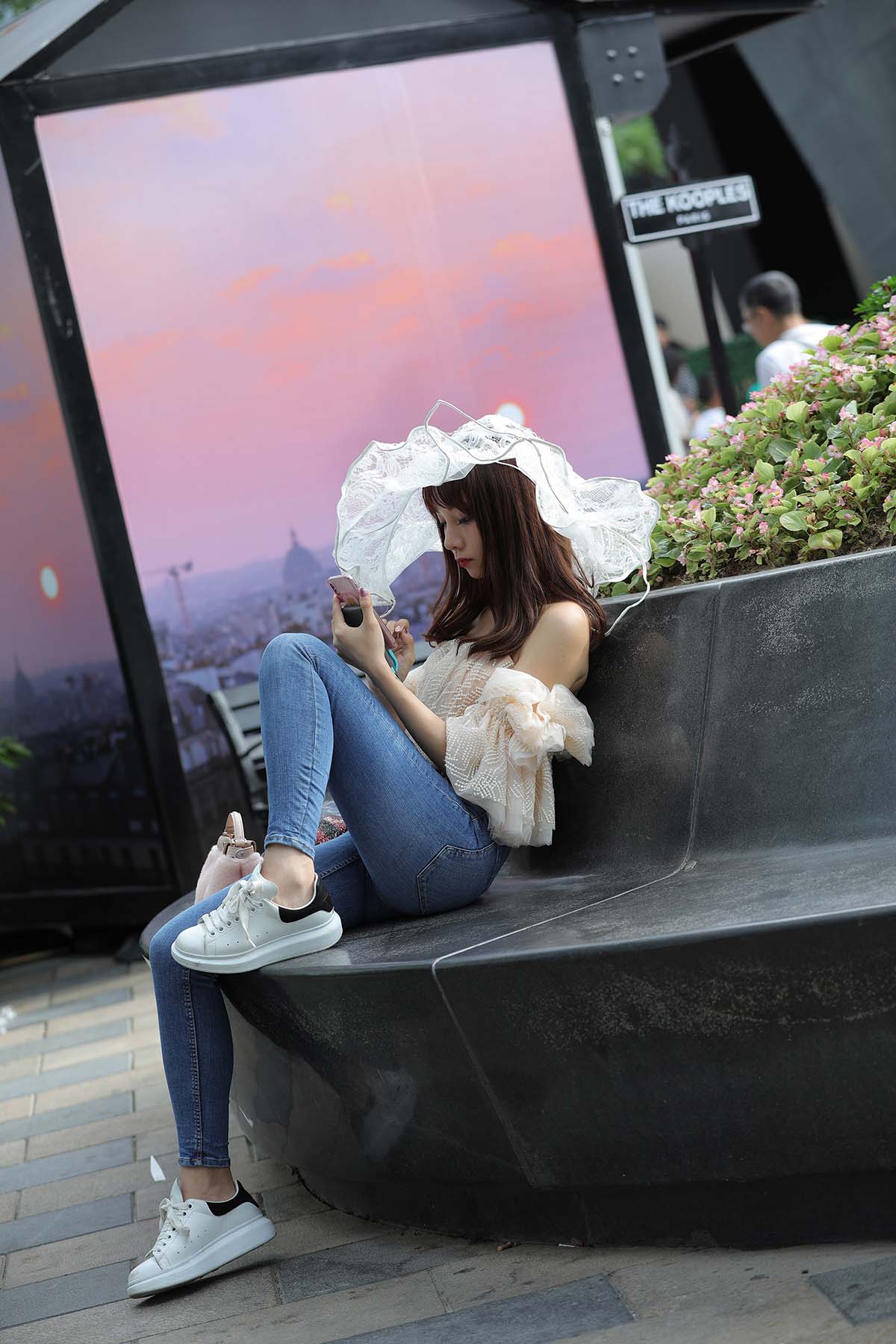 精选街拍作品 NO.5454 青春靓丽牛仔裤 街拍-第1张