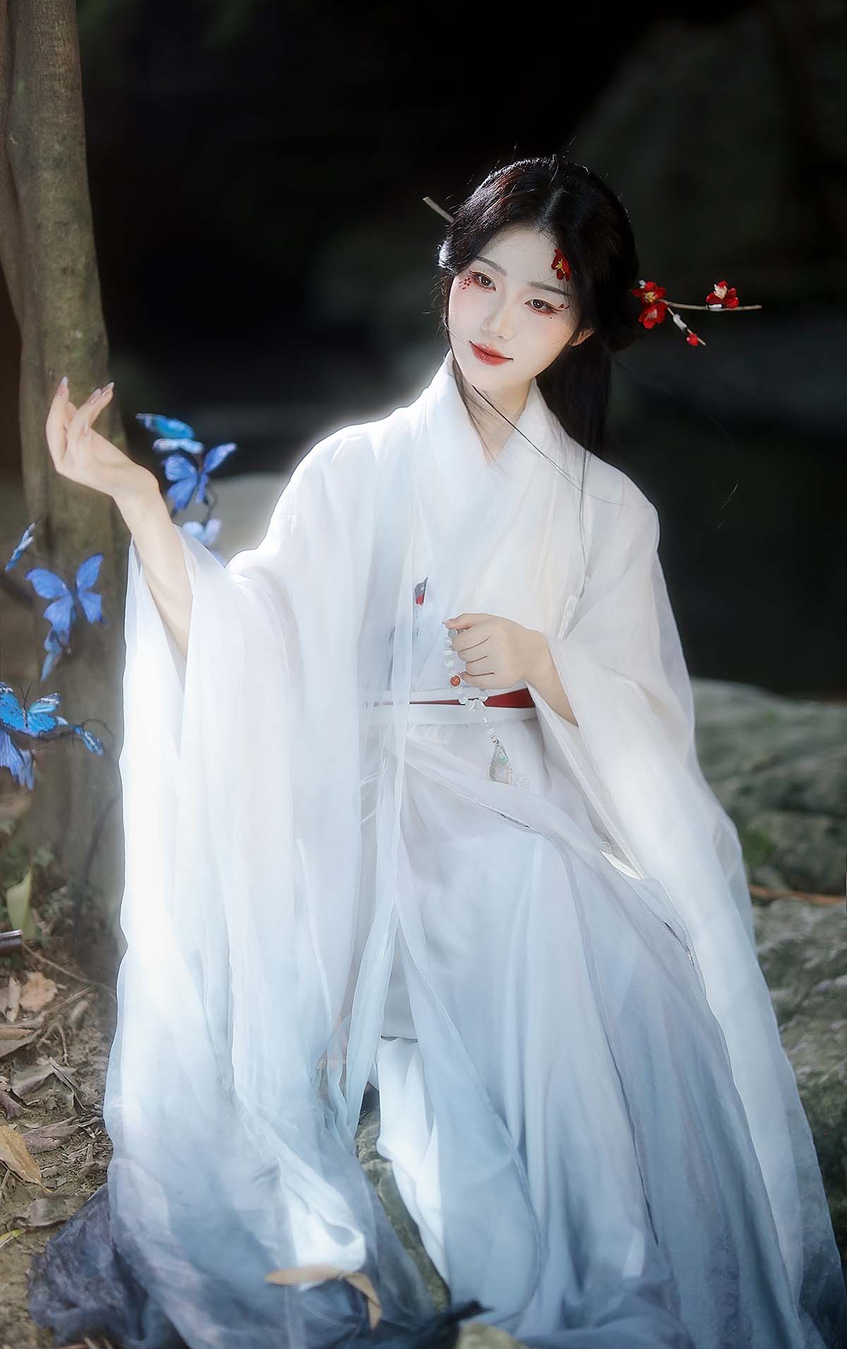 [YITUYU艺图语]2025.10.28 红梅 YITUYU艺图语-第1张