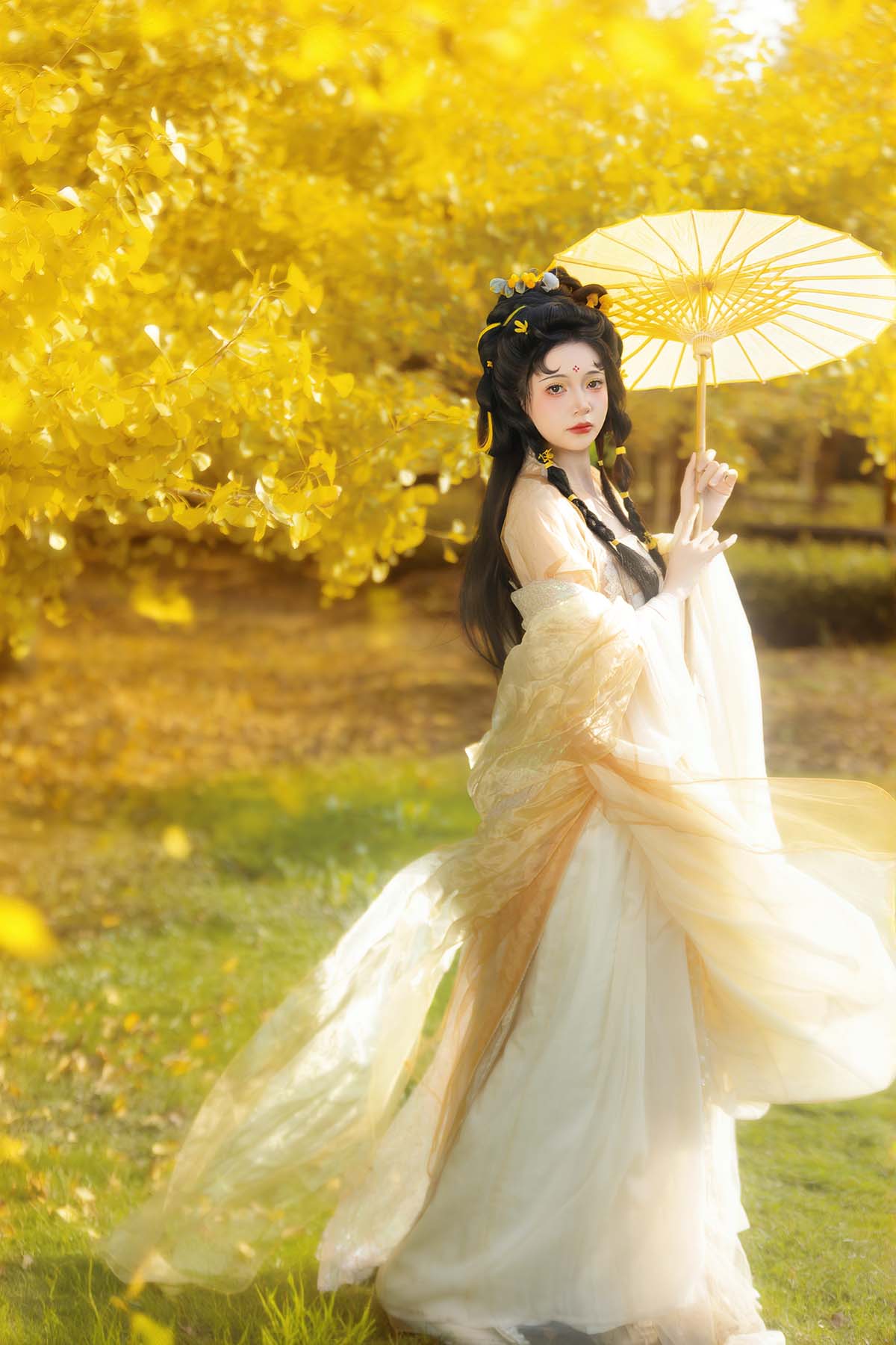[YITUYU艺图语]2025.10.30 银杏落金，汉服知秋 珂珂珂珂珂珂- YITUYU艺图语-第1张