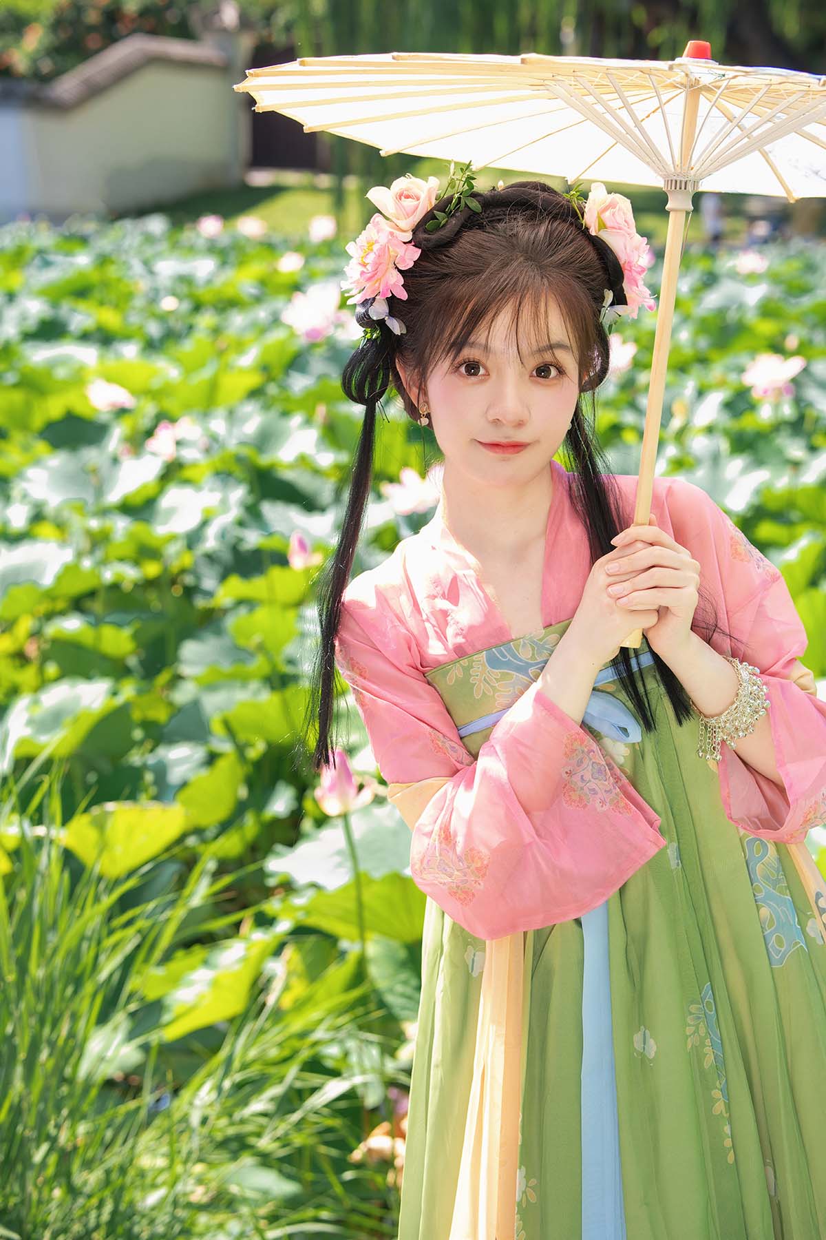 [YITUYU艺图语]2025.11.01 风动荷花香，但惜夏日长 YITUYU艺图语-第1张