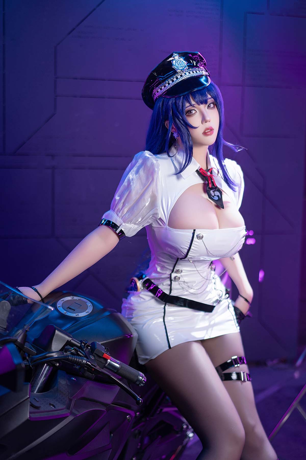 菌烨tako – 原神 雷电将军赛车 Cosplay-第1张