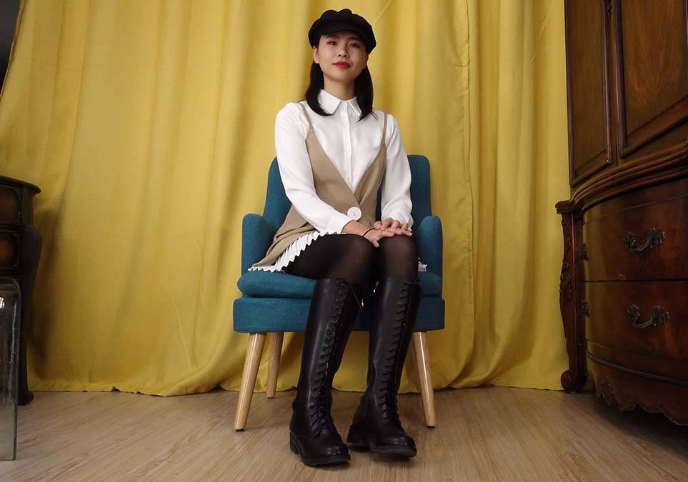 A&F NO.275 王雪梅-穿着洛丽塔服装展示黑丝裸足 第1部 AF-第1张