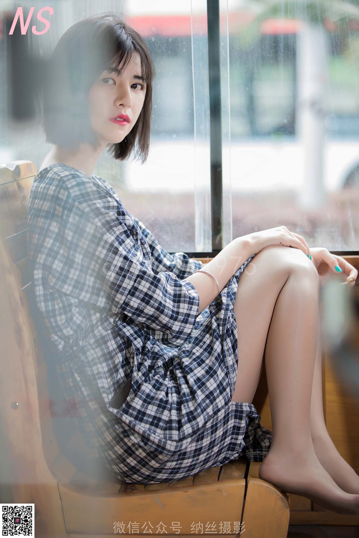 [纳丝摄影]YOM公交站肉丝女神 纳丝摄影-第1张