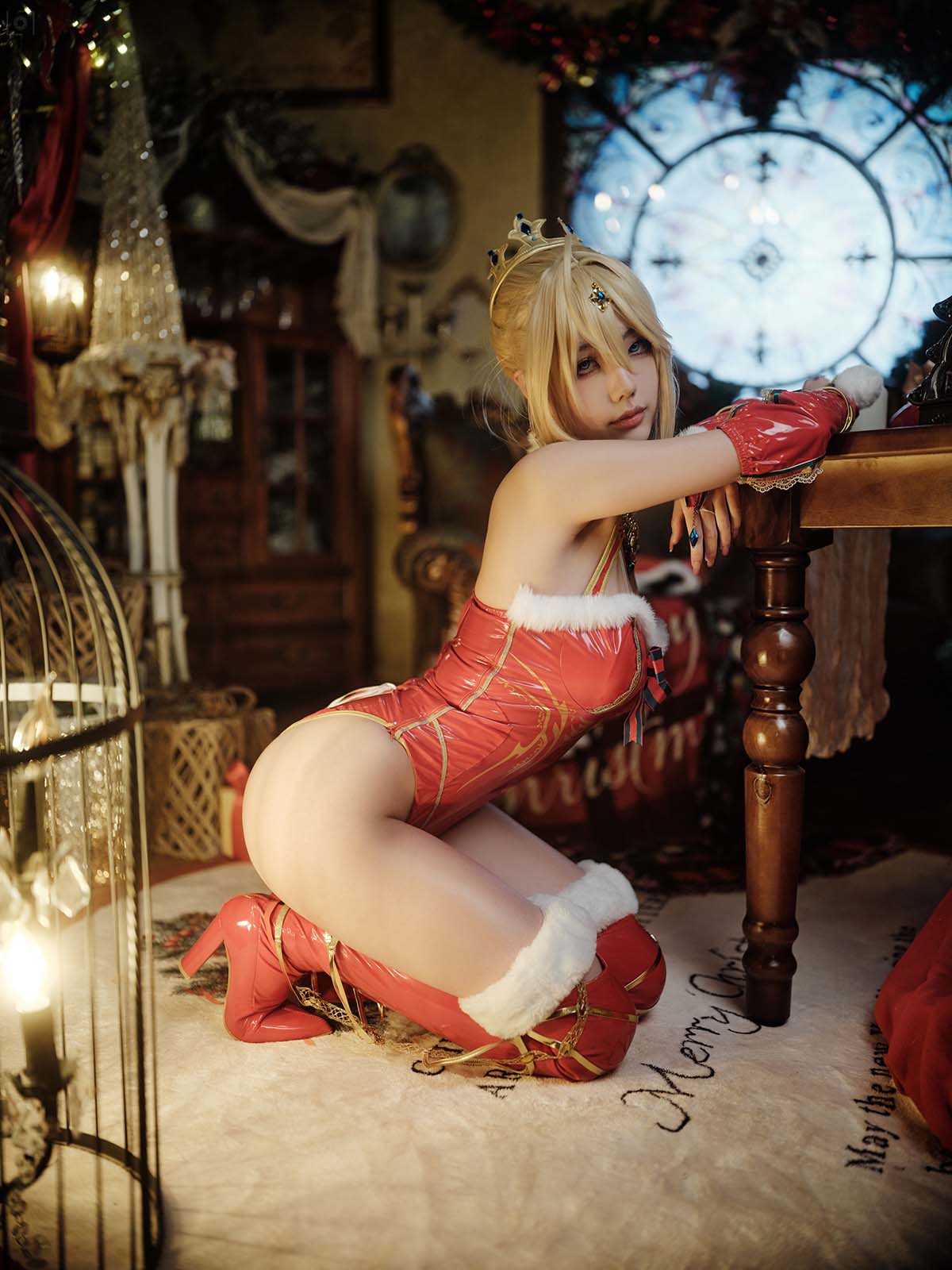 湖里狸 – 圣诞阿尔托莉雅 Cosplay-第2张