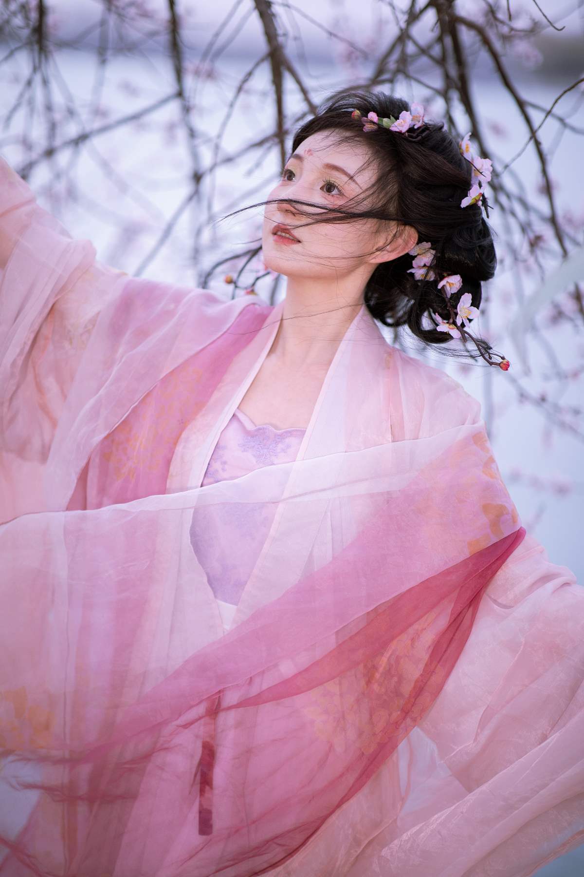 [YITUYU艺图语]2025.11.21 桃花树下桃花仙 狮子酱酱酱 YITUYU艺图语-第1张
