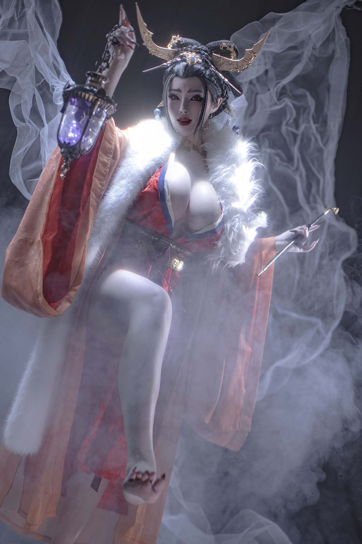 钛合金大粑粑 – 无常狐 Cosplay-第1张