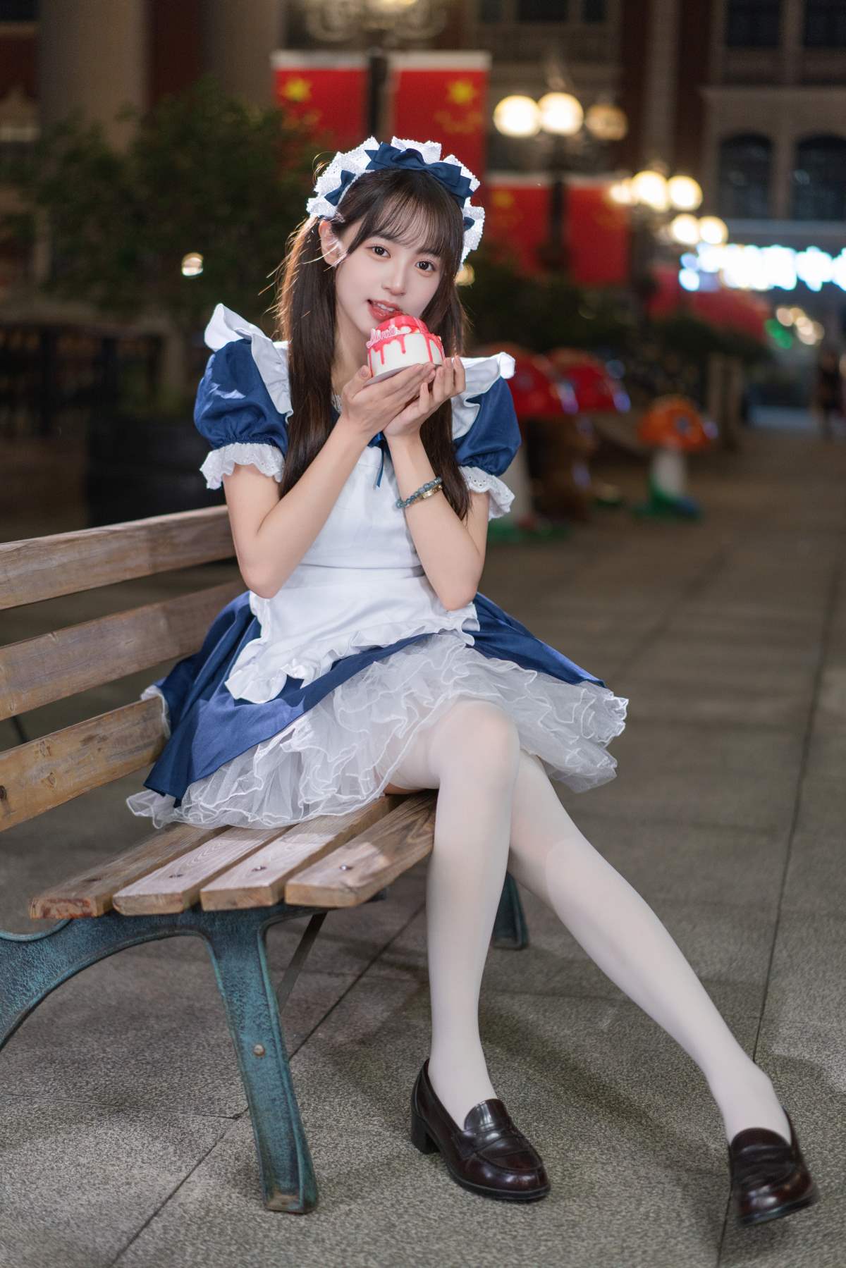 [YITUYU艺图语]2025.11.25 蓝白甜莓：夜廊里的元气女仆 小亿 YITUYU艺图语-第1张
