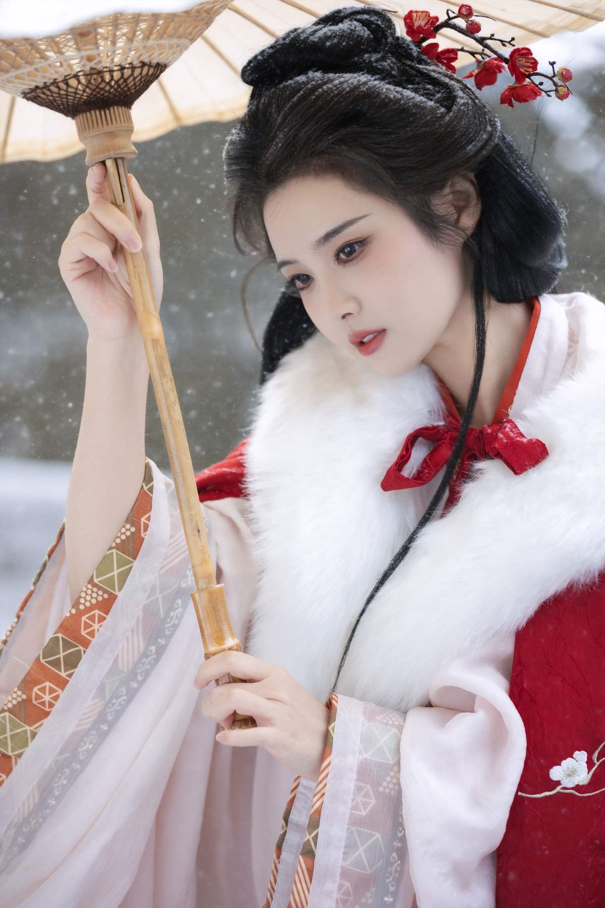 [YITUYU艺图语]2025.11.25 红梅白雪知 三也酱酱 YITUYU艺图语-第1张