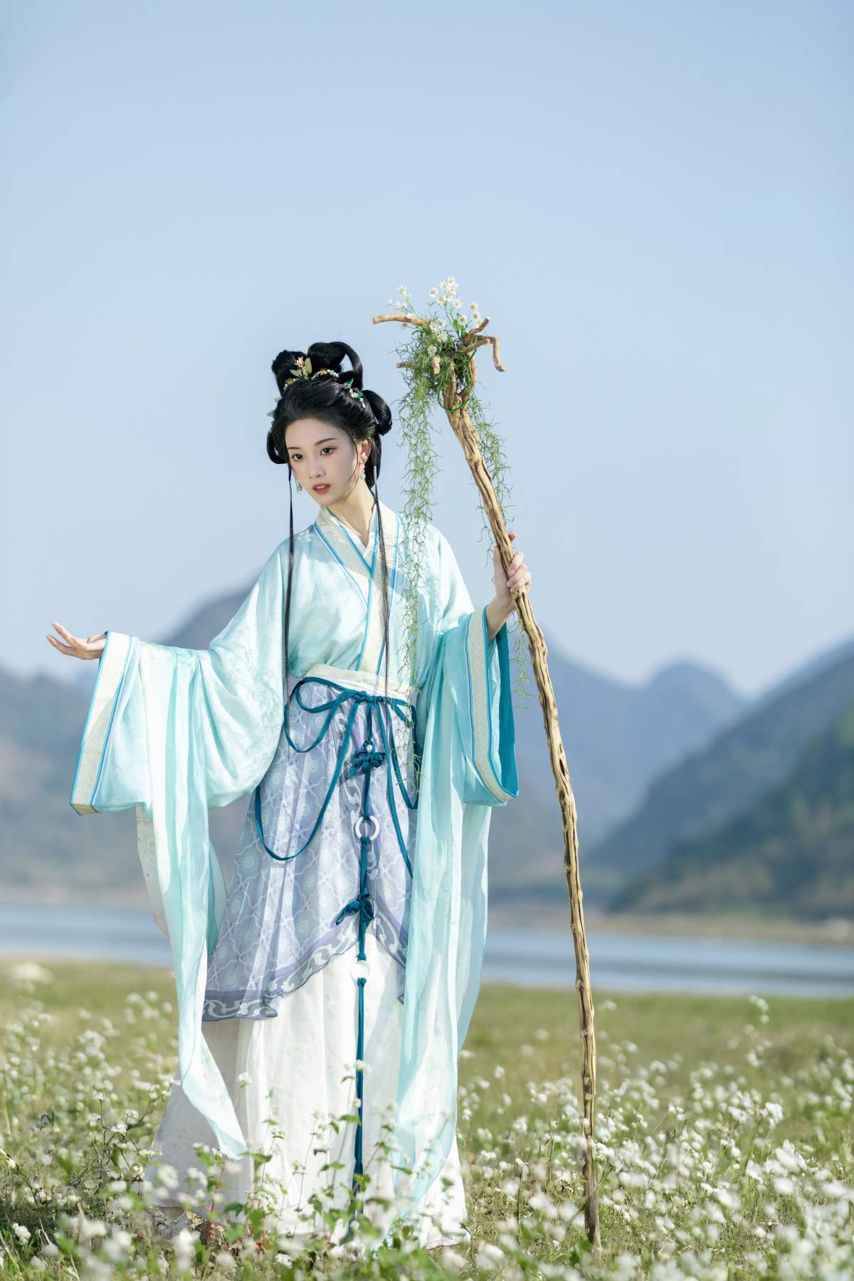 [YITUYU艺图语]2025.11.27 花神 芝芝琪 YITUYU艺图语-第1张