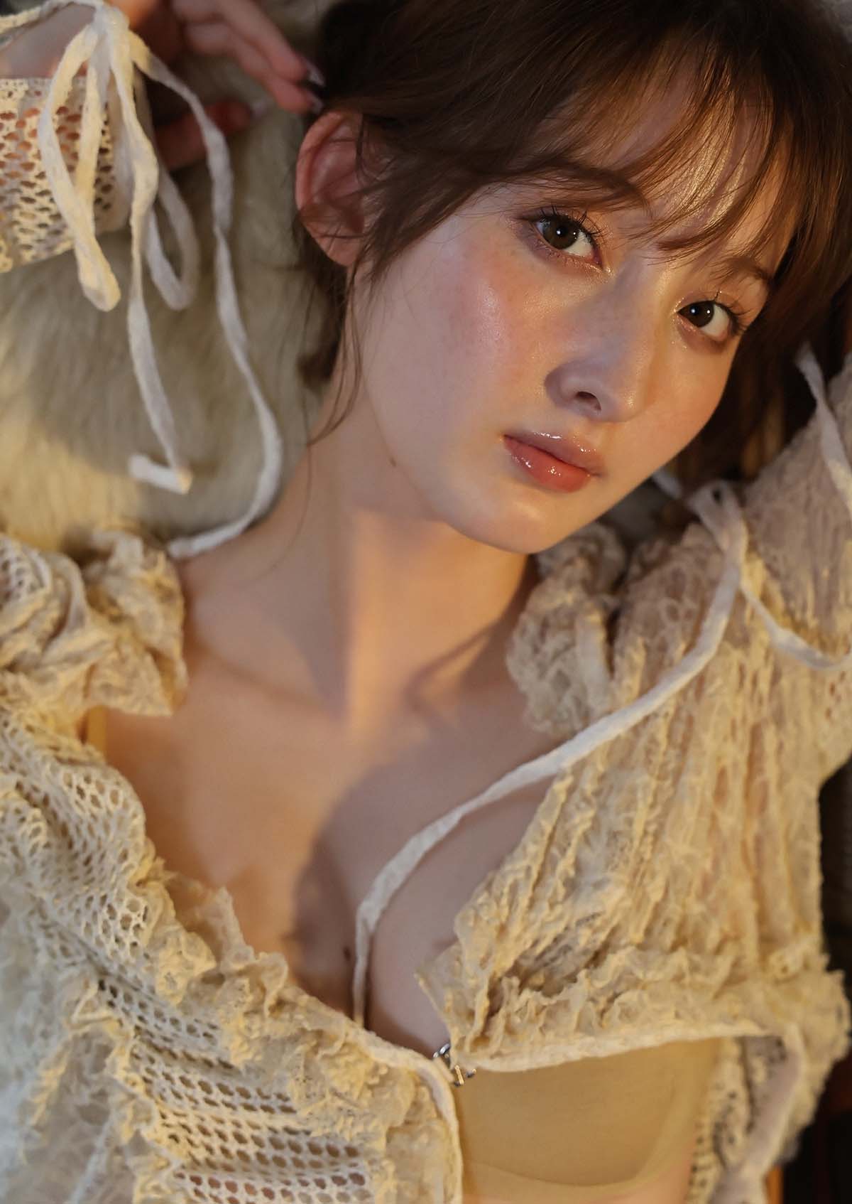 菜那セシル写真集 Sweet and Bitter. Photobook-第2张