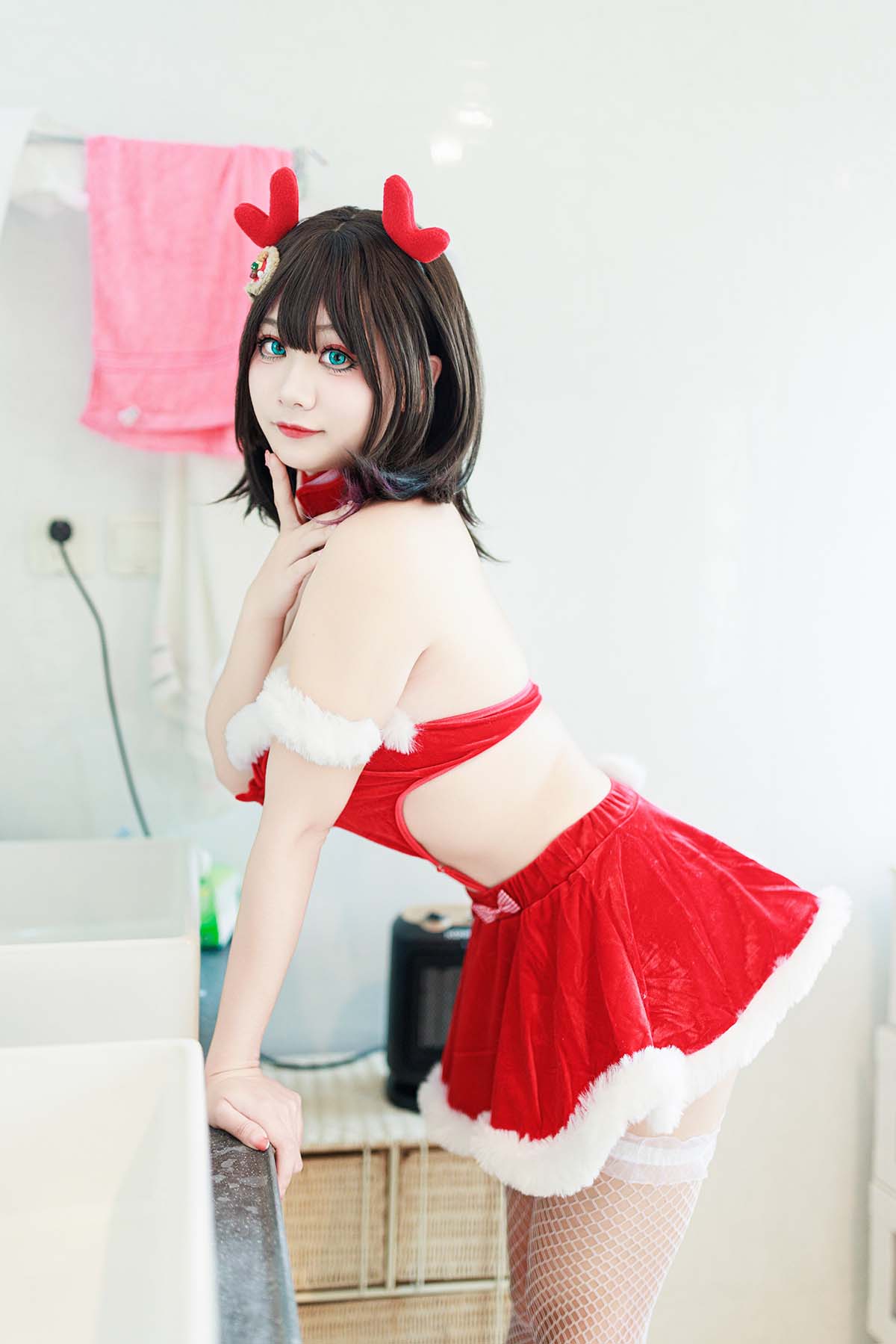 阿雪雪 – 圣诞居家 Cosplay-第1张