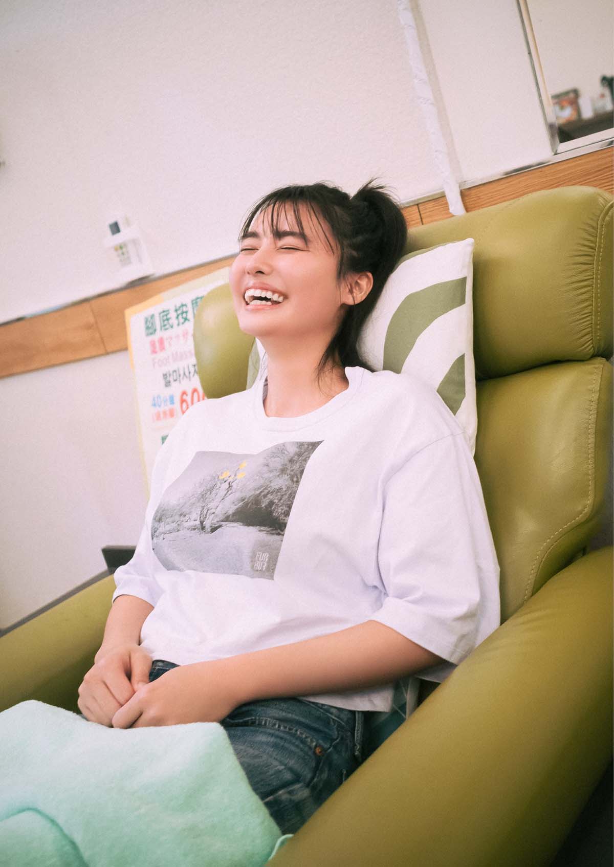 豊島心桜 – 華・満・寛・進 Photobook-第2张
