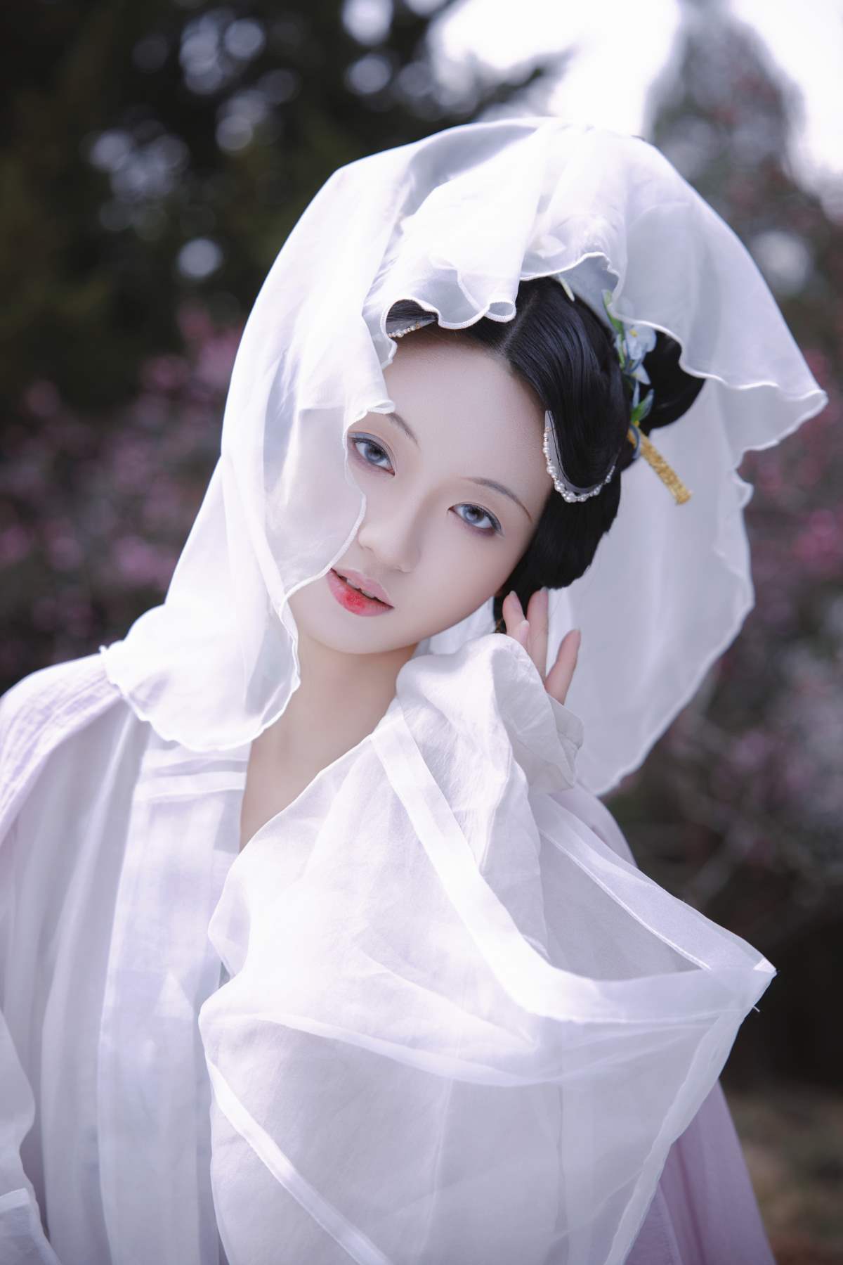 [YITUYU艺图语]2025.12.06 倚东风，一笑嫣然 观湳 YITUYU艺图语-第1张