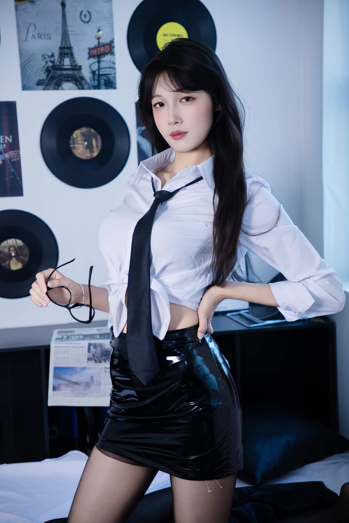 [YITUYU艺图语]2025.12.11 清冷辣妹 YITUYU艺图语-第1张