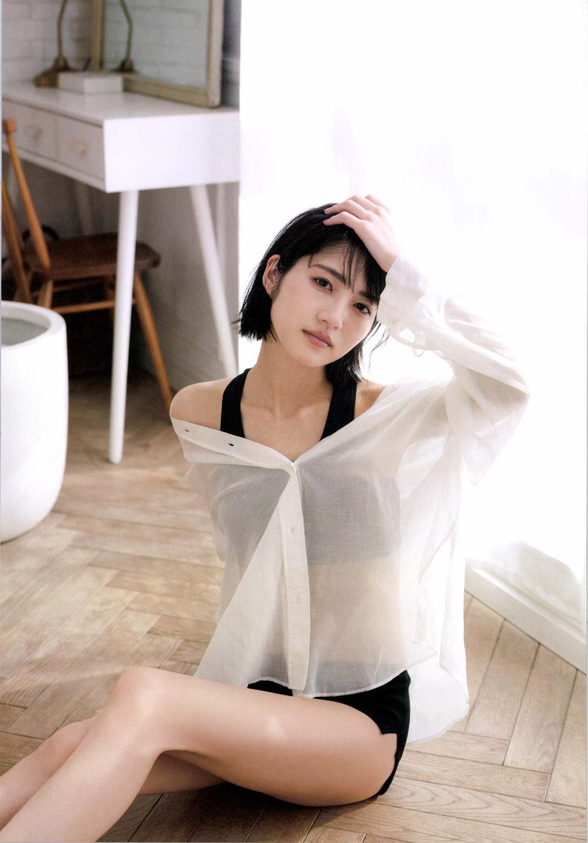若月佑美 – 履きなれない靴を履き潰すまで Photobook-第2张