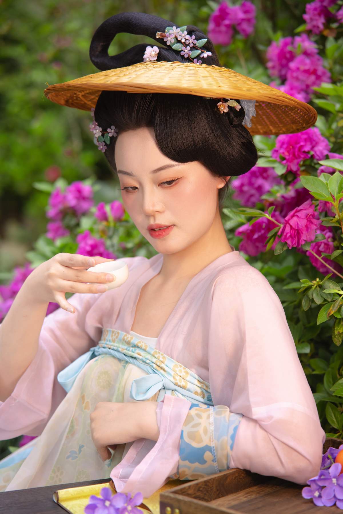 [YITUYU艺图语]2025.12.21 唐｜待到山花烂漫时 熊仔（心狠手辣版） YITUYU艺图语-第1张