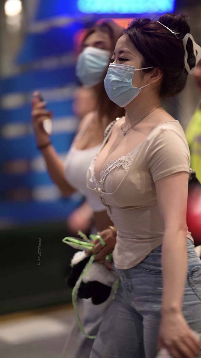 橙子摄影 – 街边丰腴美女(下) 橙子摄影-第1张