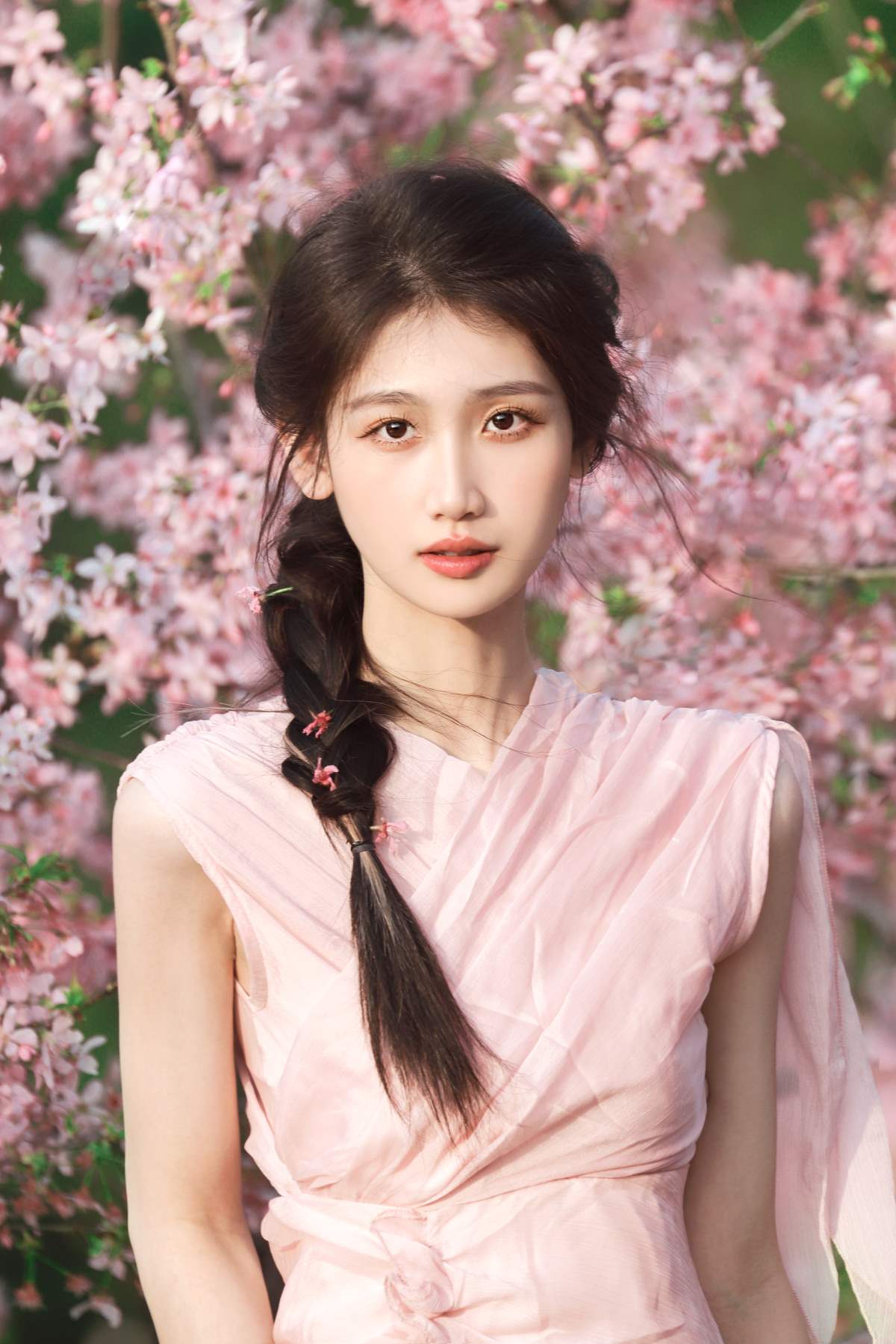 [YITUYU艺图语]2026.01.15 樱花树下 站谁都美 i的三次方 YITUYU艺图语-第1张