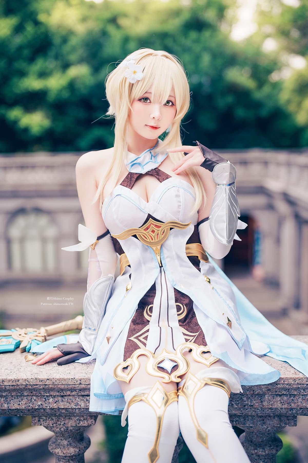 霜月shimo – Lumine Genshin Cosplay-第1张
